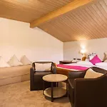 Garni Roemerhof 3*