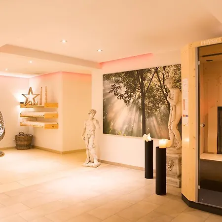 Garni Römerhof Hotel 4*